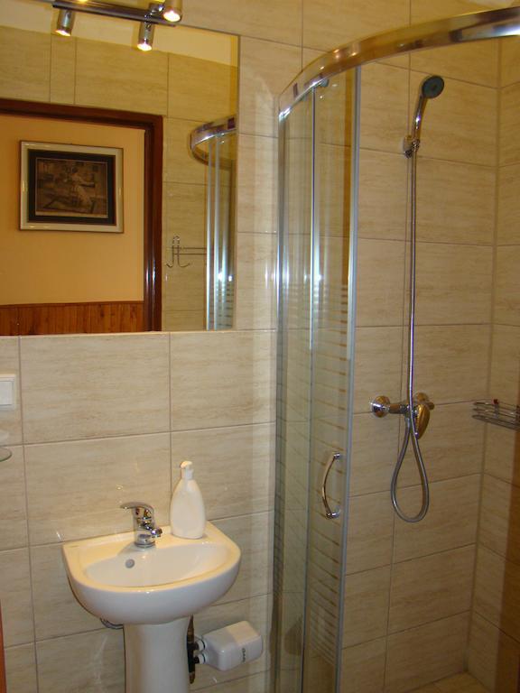 Hotel Polonia Namysłów Habitación foto